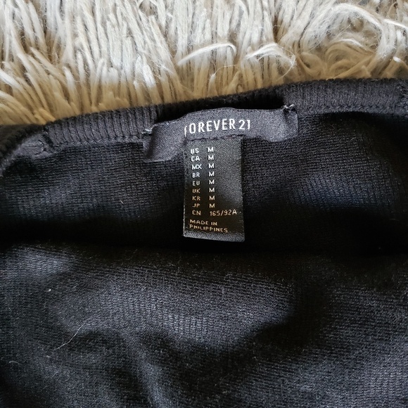 Black Halter Crop Top - Picture 2 of 2